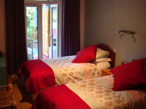 Bed And Breakfast Cheltenham | Clematis Guest House